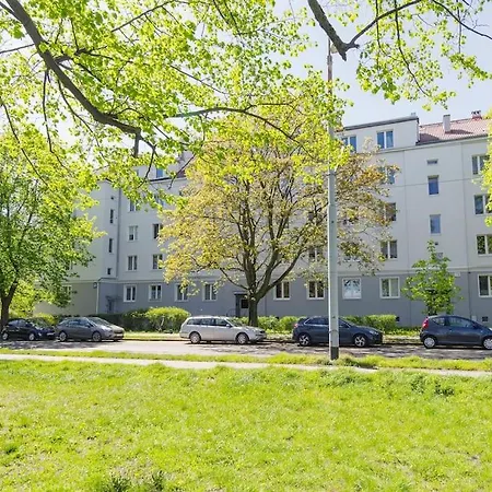 North Harbour By Rentujemy Apartment
